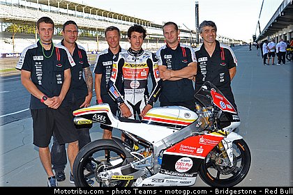 moto3_rossi_015_usa_indianapolis_2012.jpg