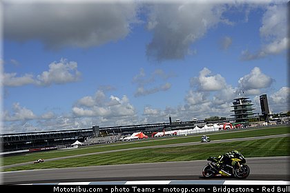 motogp_crutchlow_005_usa_indianapolis_2012.jpg