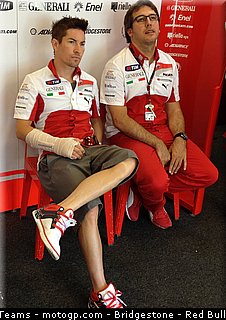 motogp_hayden_008_usa_indianapolis_2012.jpg