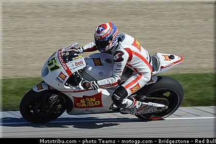 motogp_pirro_013_usa_indianapolis_2012.jpg