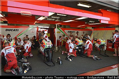 motogp_rossi_015_usa_indianapolis_2012.jpg