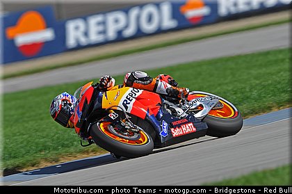 motogp_stoner_005_usa_indianapolis_2012.jpg