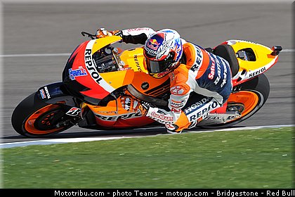 motogp_stoner_006_usa_indianapolis_2012.jpg