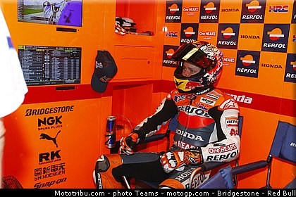 motogp_stoner_007_usa_indianapolis_2012.jpg
