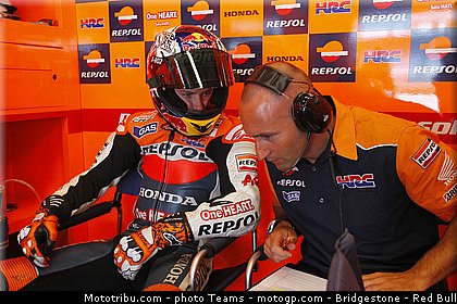 motogp_stoner_011_usa_indianapolis_2012.jpg