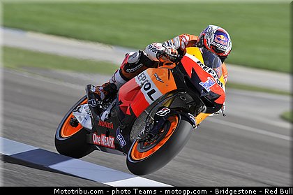 motogp_stoner_017_usa_indianapolis_2012.jpg