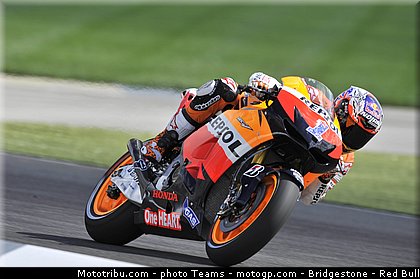motogp_stoner_018_usa_indianapolis_2012.jpg