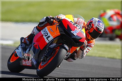 motogp_stoner_029_usa_indianapolis_2012.jpg
