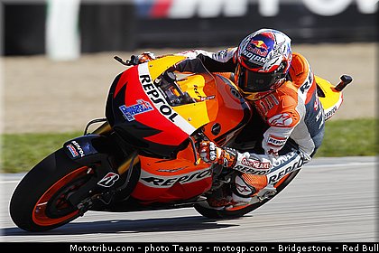 motogp_stoner_032_usa_indianapolis_2012.jpg
