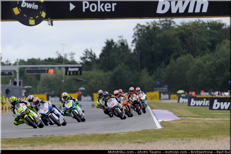moto2_0004_republique_tcheque_brno_2012_mototribu