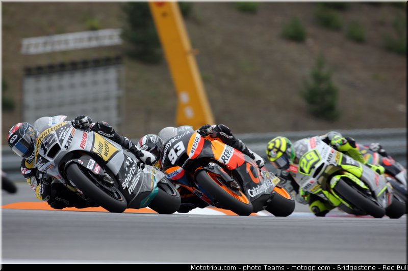 moto2_0011_republique_tcheque_brno_2012_mototribu