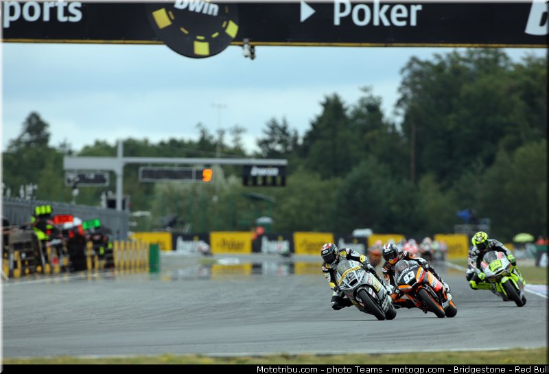 moto2_0016_republique_tcheque_brno_2012_mototribu