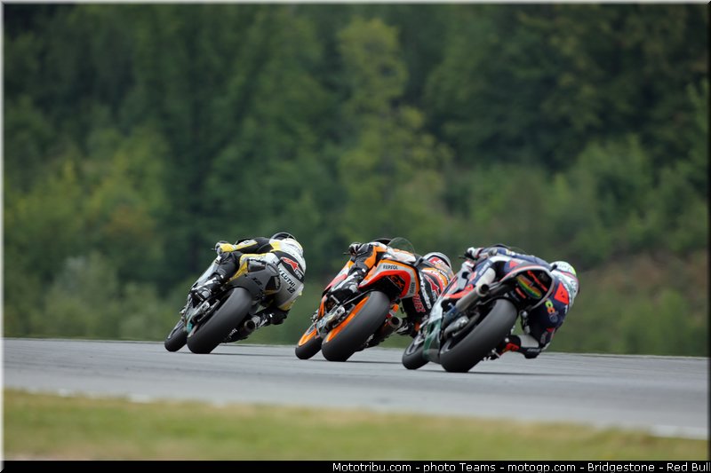 moto2_0017_republique_tcheque_brno_2012_mototribu