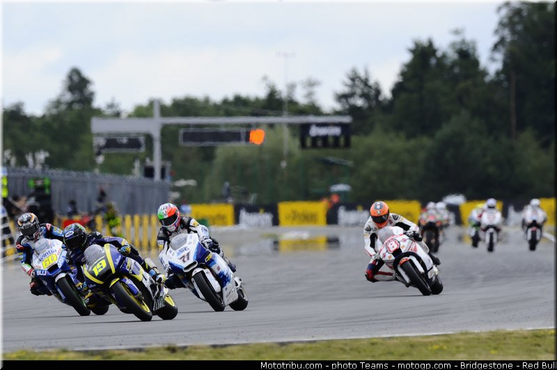 moto2_0027_republique_tcheque_brno_2012_mototribu