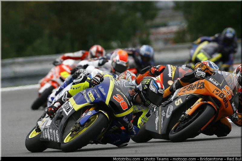 moto2_0031_republique_tcheque_brno_2012_mototribu