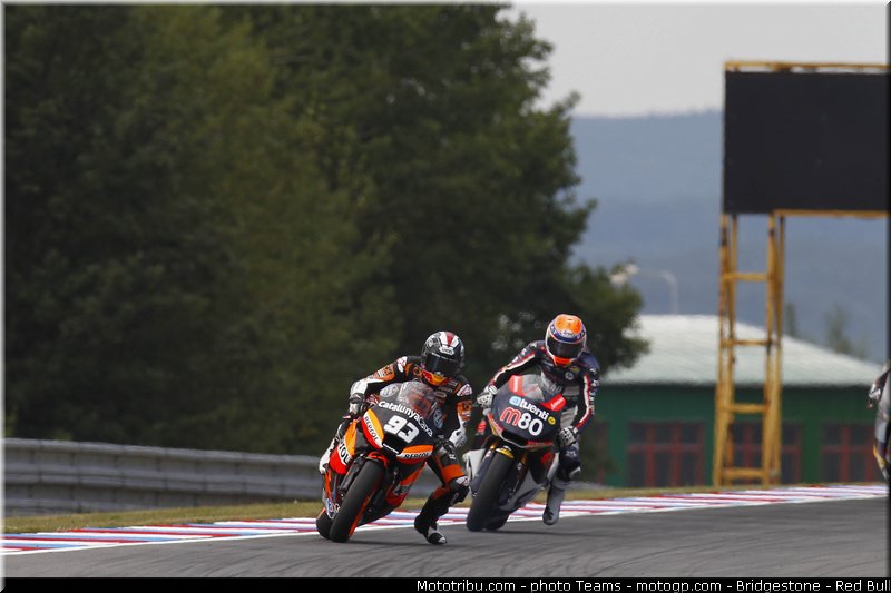 moto2_0042_republique_tcheque_brno_2012_mototribu