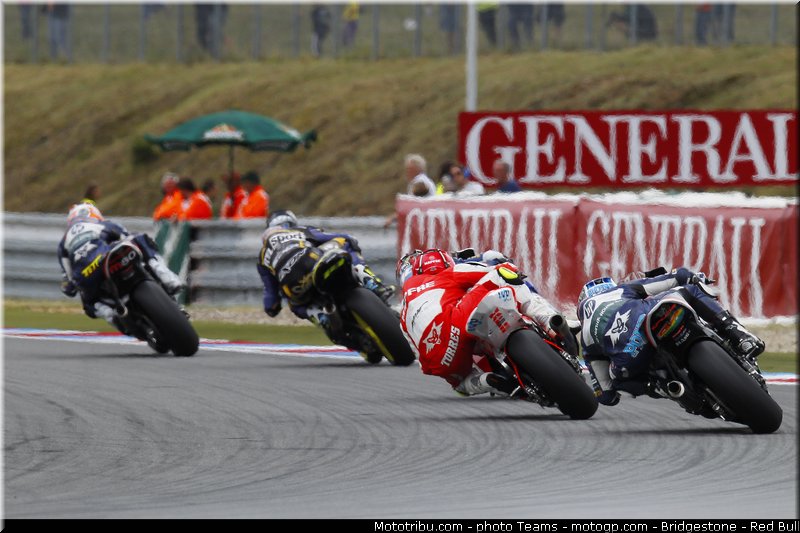 moto2_0069_republique_tcheque_brno_2012_mototribu