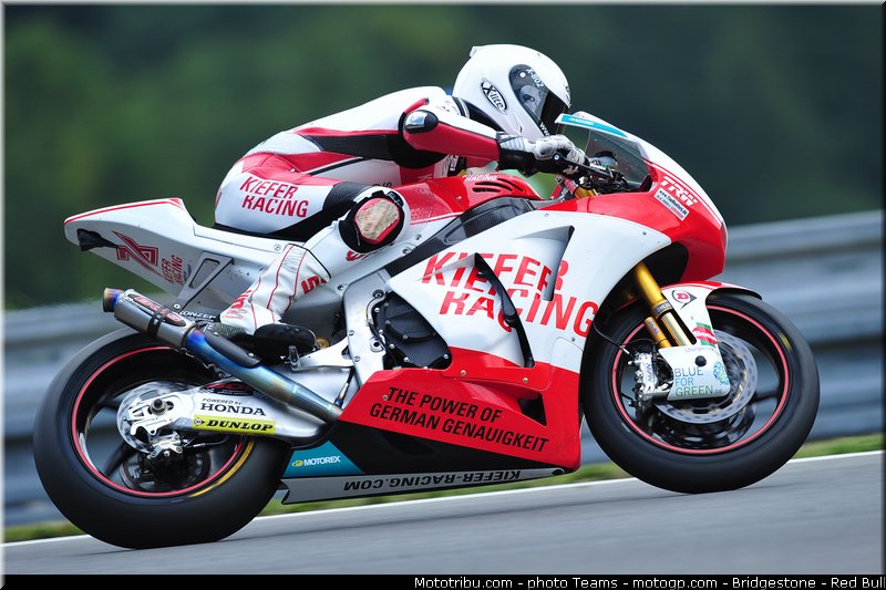 moto2_neukirchner_0007_republique_tcheque_brno_2012_mototribu
