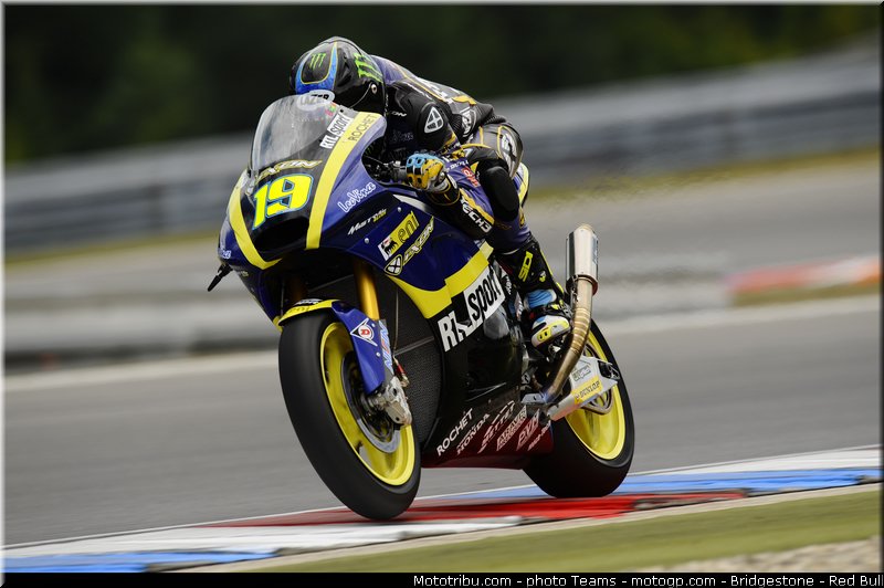 moto2_simeon_0007_republique_tcheque_brno_2012_mototribu