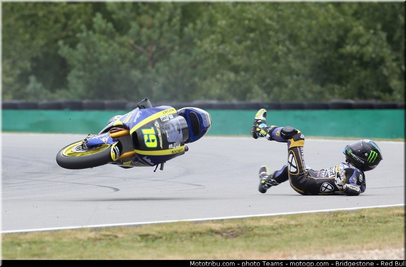 moto2_simeon_0028_republique_tcheque_brno_2012_mototribu