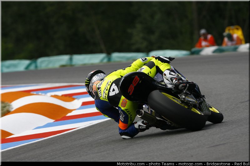 moto2_smith_0007_republique_tcheque_brno_2012_mototribu