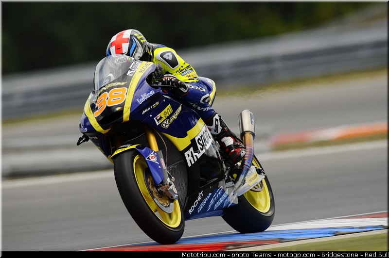 moto2_smith_0012_republique_tcheque_brno_2012_mototribu