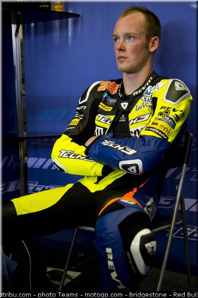 moto2_smith_0017_republique_tcheque_brno_2012_mototribu