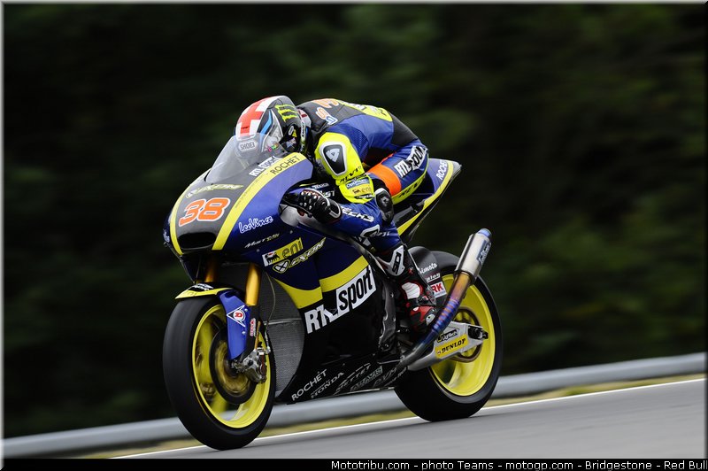 moto2_smith_0024_republique_tcheque_brno_2012_mototribu