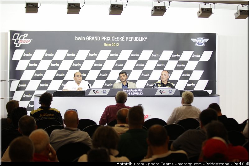 moto3_mahindra_0001_republique_tcheque_brno_2012_mototribu