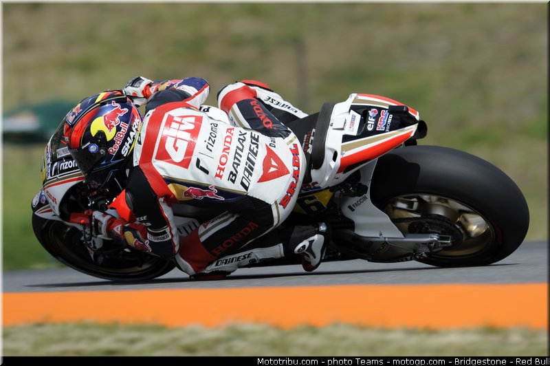 motogp_bradl_0005_republique_tcheque_brno_2012_mototribu