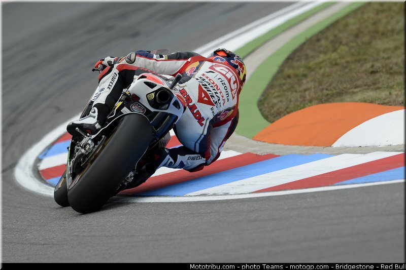 motogp_bradl_0009_republique_tcheque_brno_2012_mototribu