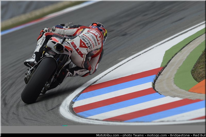 motogp_bradl_0010_republique_tcheque_brno_2012_mototribu