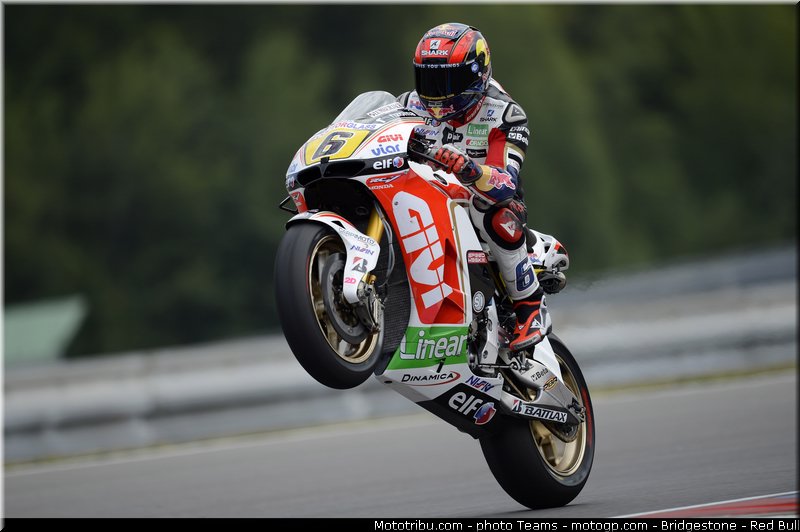 motogp_bradl_0011_republique_tcheque_brno_2012_mototribu