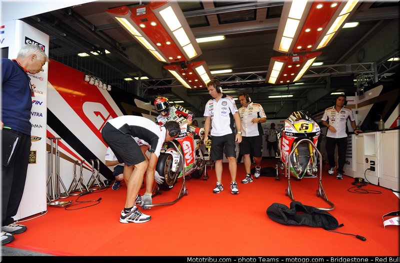 motogp_bradl_0026_republique_tcheque_brno_2012_mototribu