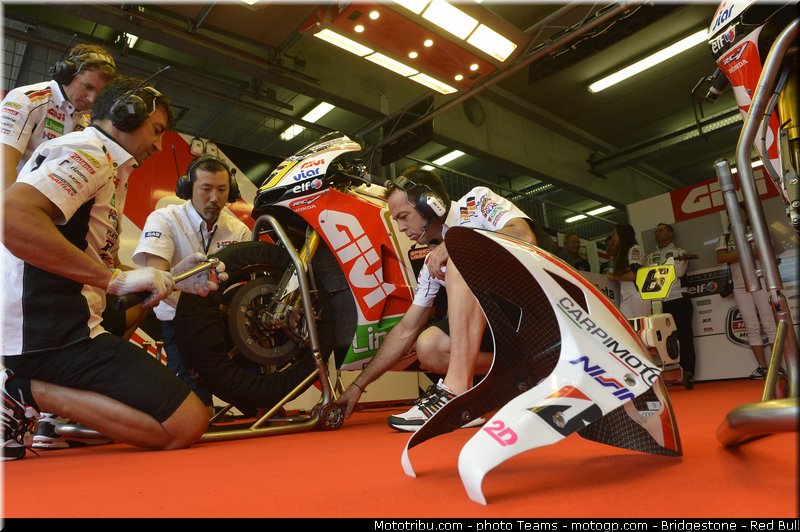 motogp_bradl_0050_republique_tcheque_brno_2012_mototribu