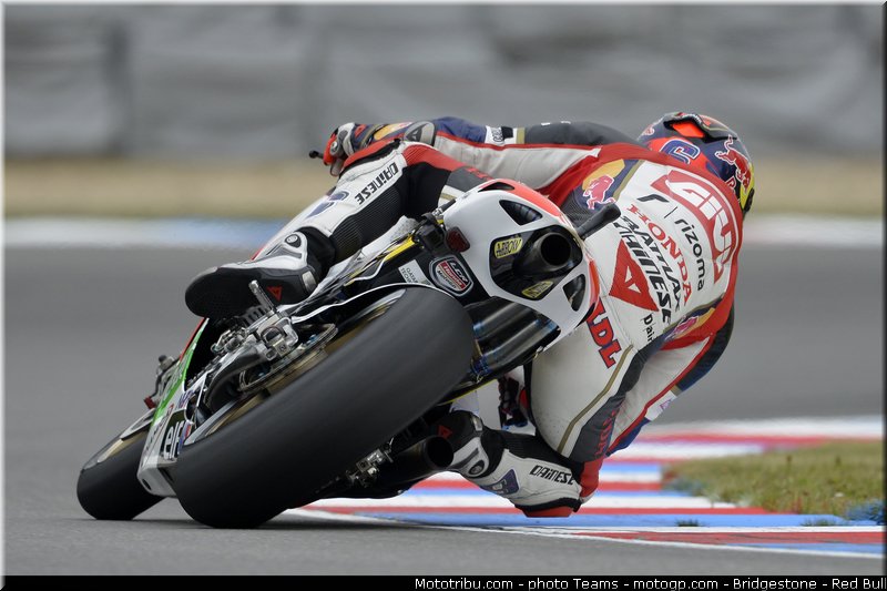motogp_bradl_0065_republique_tcheque_brno_2012_mototribu