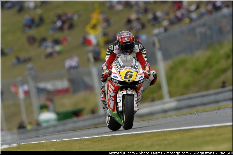motogp_bradl_0079_republique_tcheque_brno_2012_mototribu
