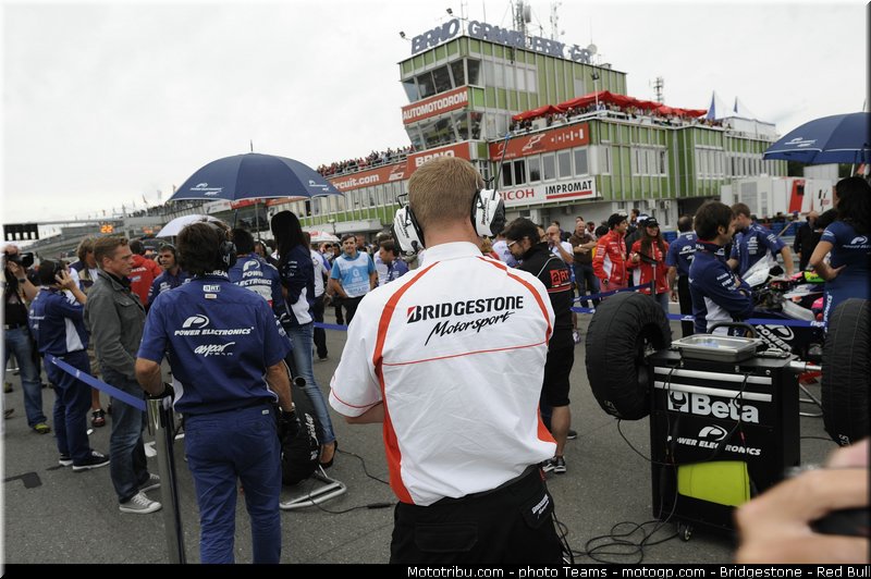 motogp_bridgestone_0007_republique_tcheque_brno_2012_mototribu