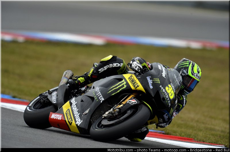 motogp_crutchlow_0021_republique_tcheque_brno_2012_mototribu