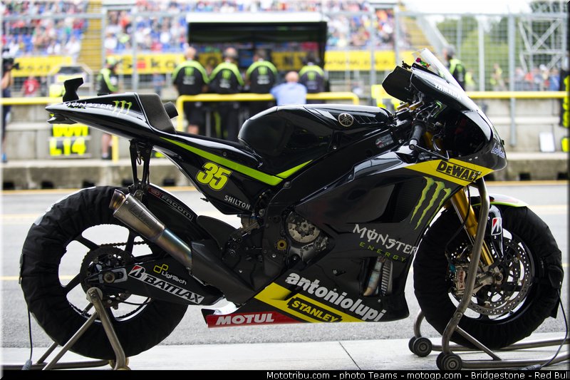 motogp_crutchlow_0048_republique_tcheque_brno_2012_mototribu