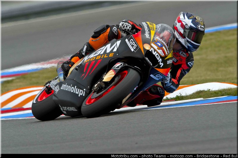 motogp_edwards_0003_republique_tcheque_brno_2012_mototribu
