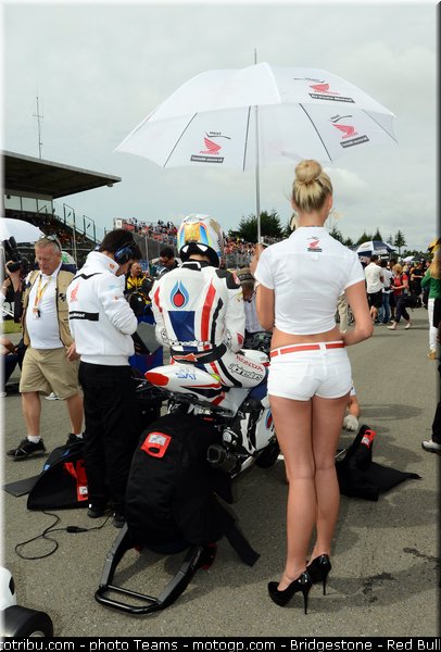 motogp_pitbabe_0033_republique_tcheque_brno_2012_mototribu