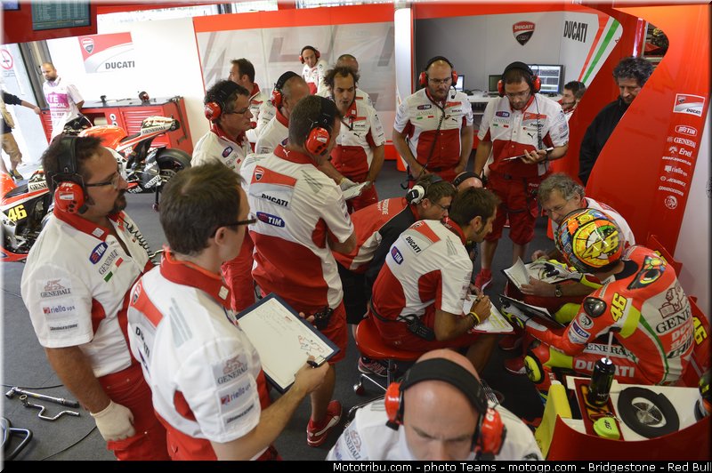 motogp_rossi_0008_republique_tcheque_brno_2012_mototribu