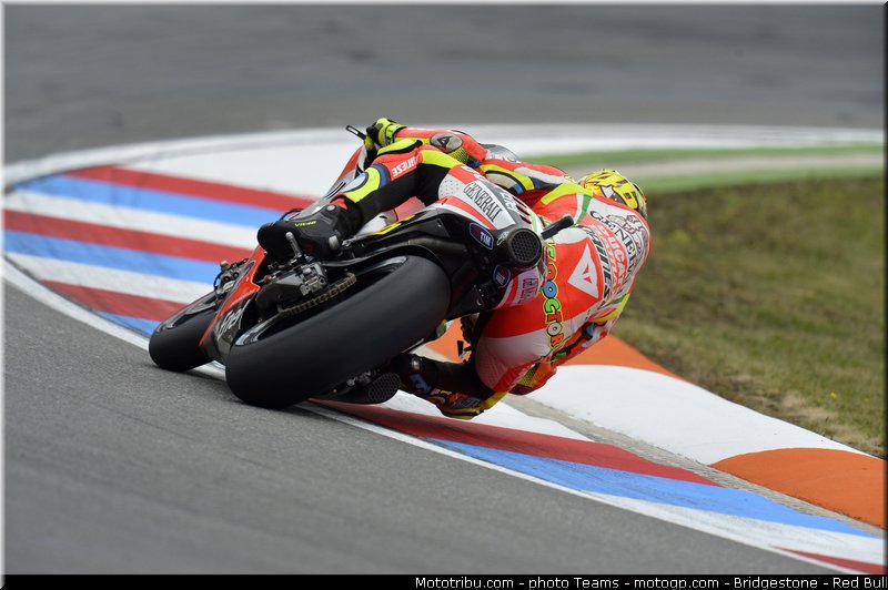 motogp_rossi_0009_republique_tcheque_brno_2012_mototribu
