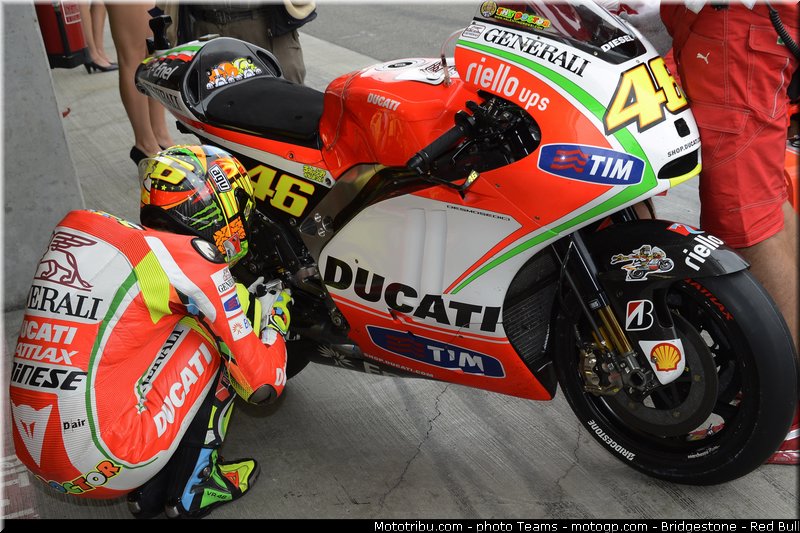 motogp_rossi_0013_republique_tcheque_brno_2012_mototribu