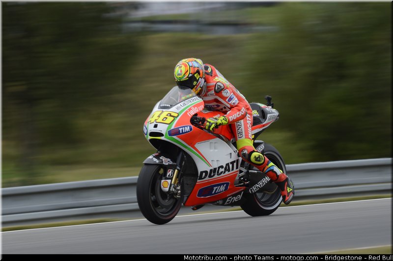 motogp_rossi_0016_republique_tcheque_brno_2012_mototribu