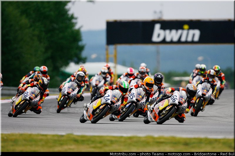 red_bull_rookie_cup_0016_republique_tcheque_brno_2012_mototribu