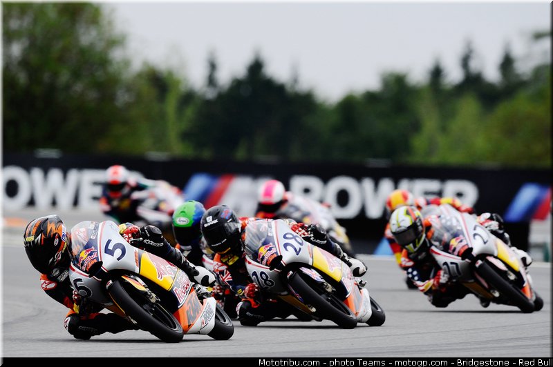 red_bull_rookie_cup_0021_republique_tcheque_brno_2012_mototribu