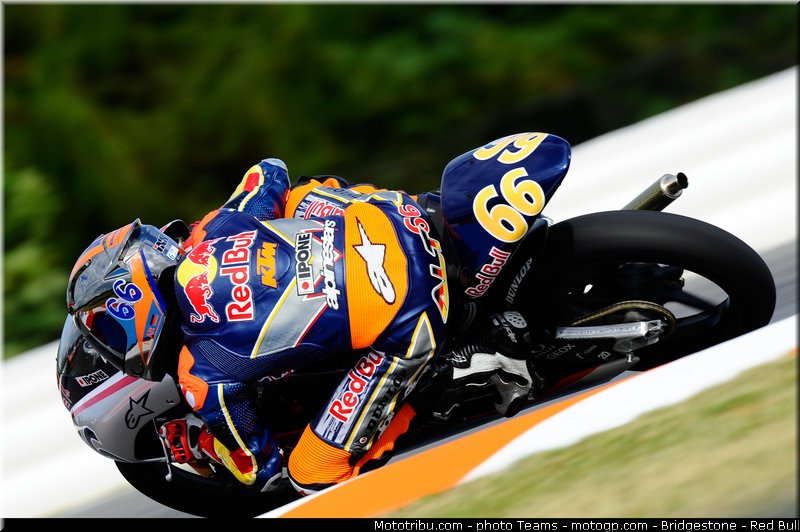 red_bull_rookie_cup_alt_0001_republique_tcheque_brno_2012_mototribu