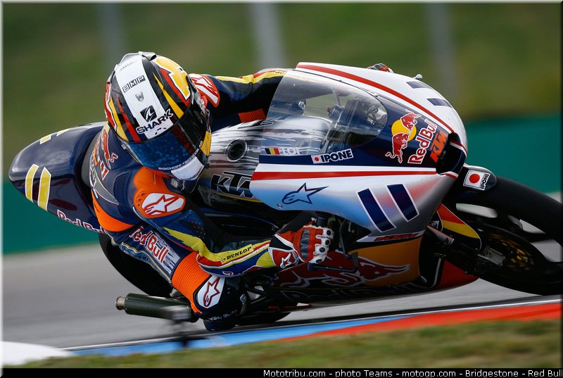 red_bull_rookie_cup_loi_0001_republique_tcheque_brno_2012_mototribu